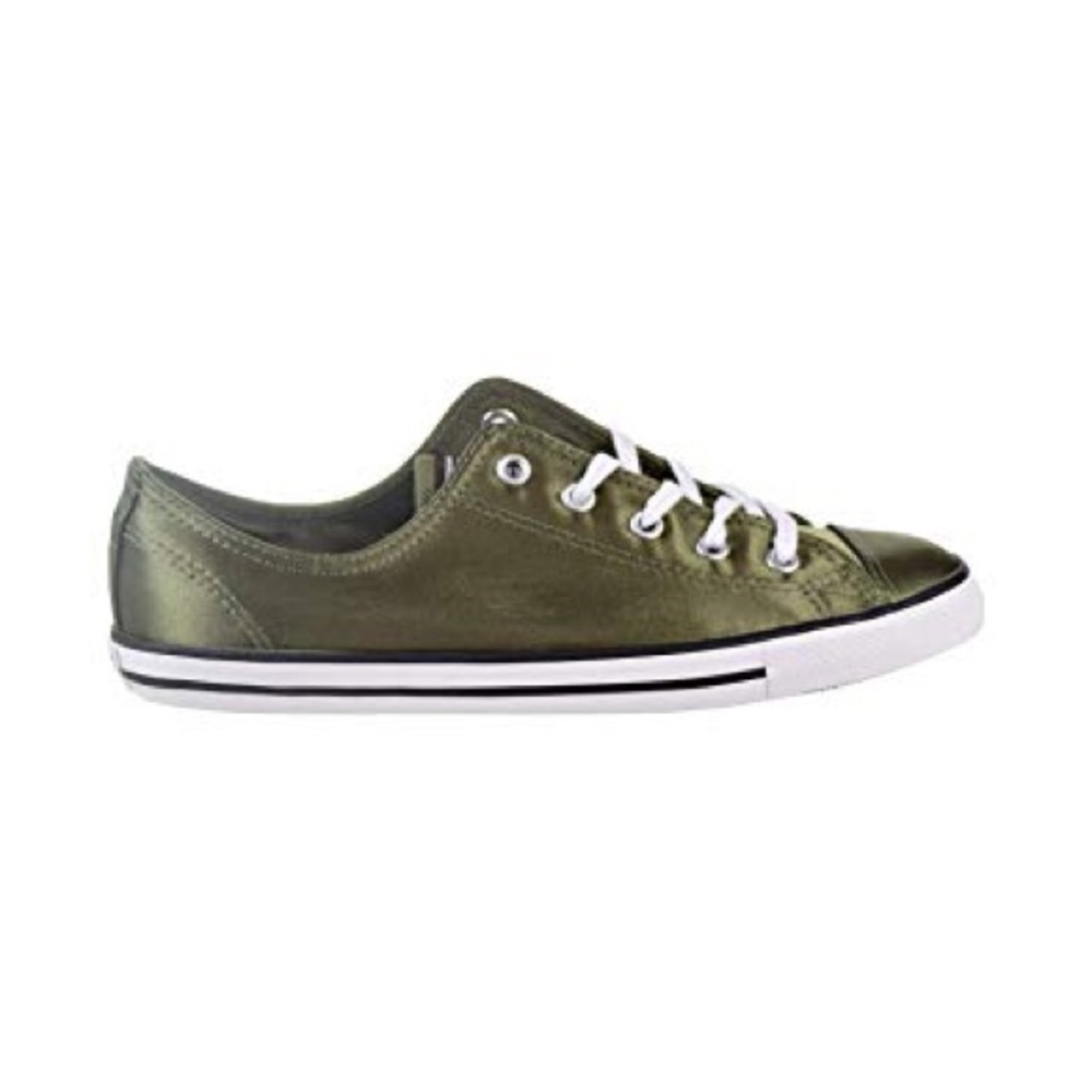 Chuck Taylor All Star Dainty OX Women’s Shoes